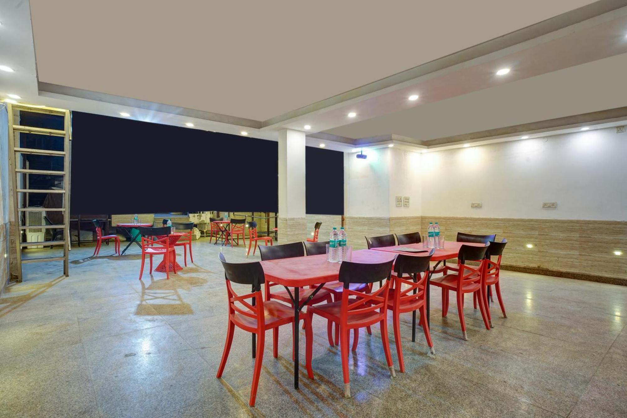The Hindustan International - Traveller'S Choice Award 2025 Best Of Best Winning Hotel New Delhi Bagian luar foto