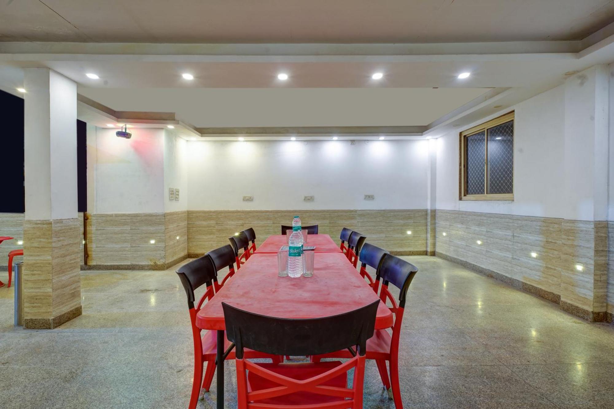 The Hindustan International - Traveller'S Choice Award 2025 Best Of Best Winning Hotel New Delhi Bagian luar foto