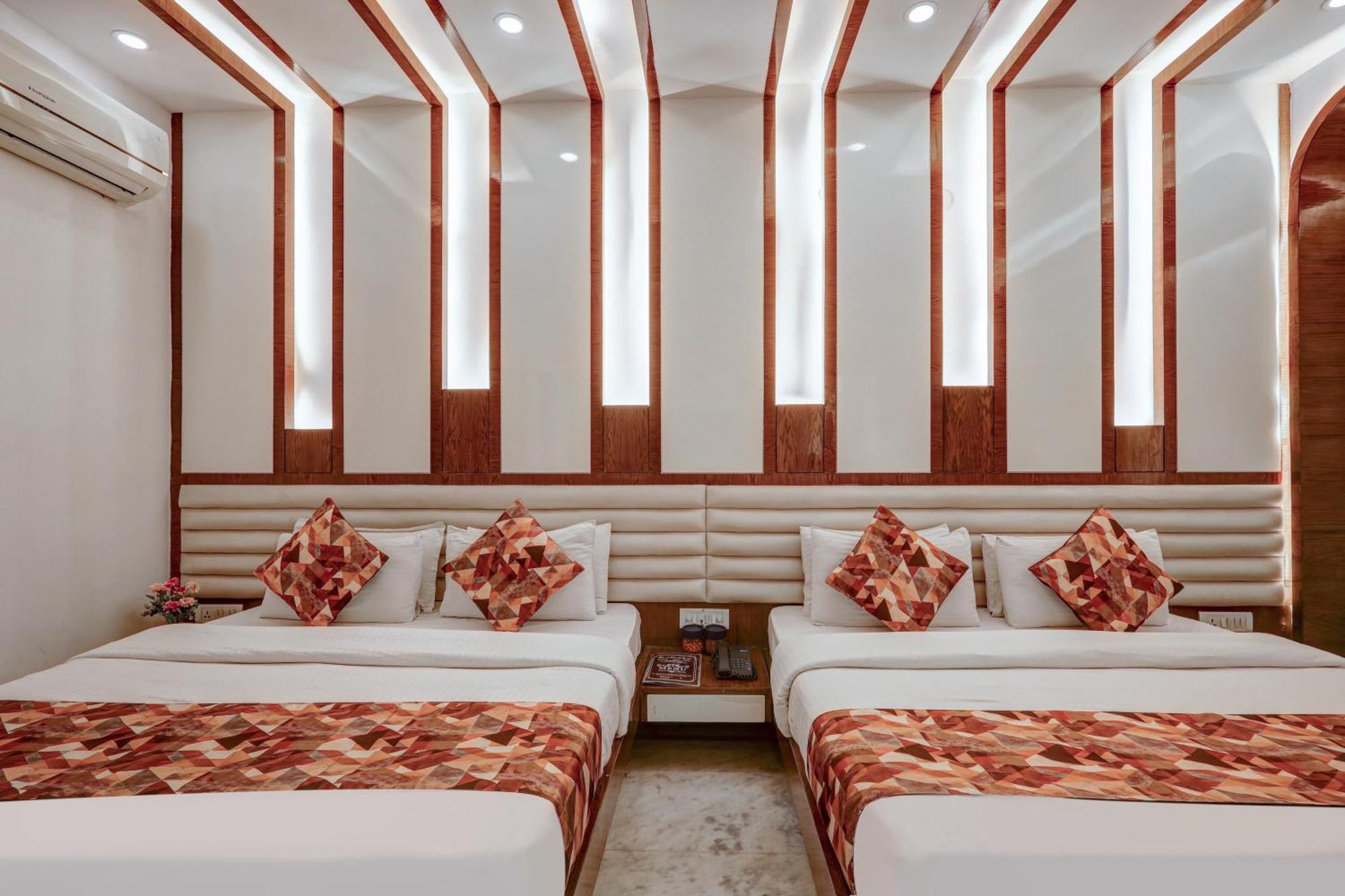 The Hindustan International - Traveller'S Choice Award 2025 Best Of Best Winning Hotel New Delhi Bagian luar foto