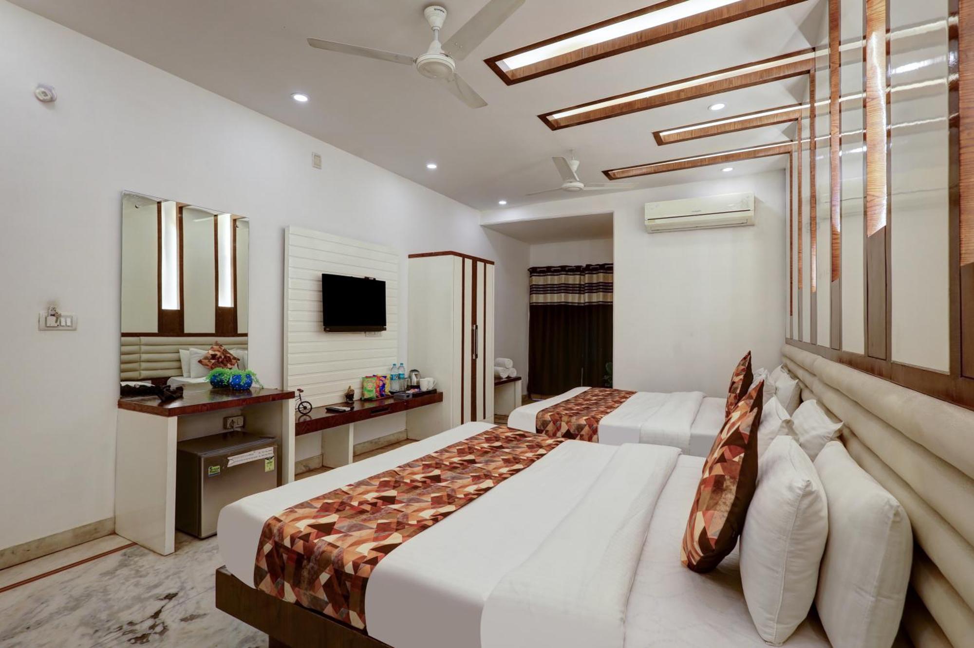 The Hindustan International - Traveller'S Choice Award 2025 Best Of Best Winning Hotel New Delhi Bagian luar foto