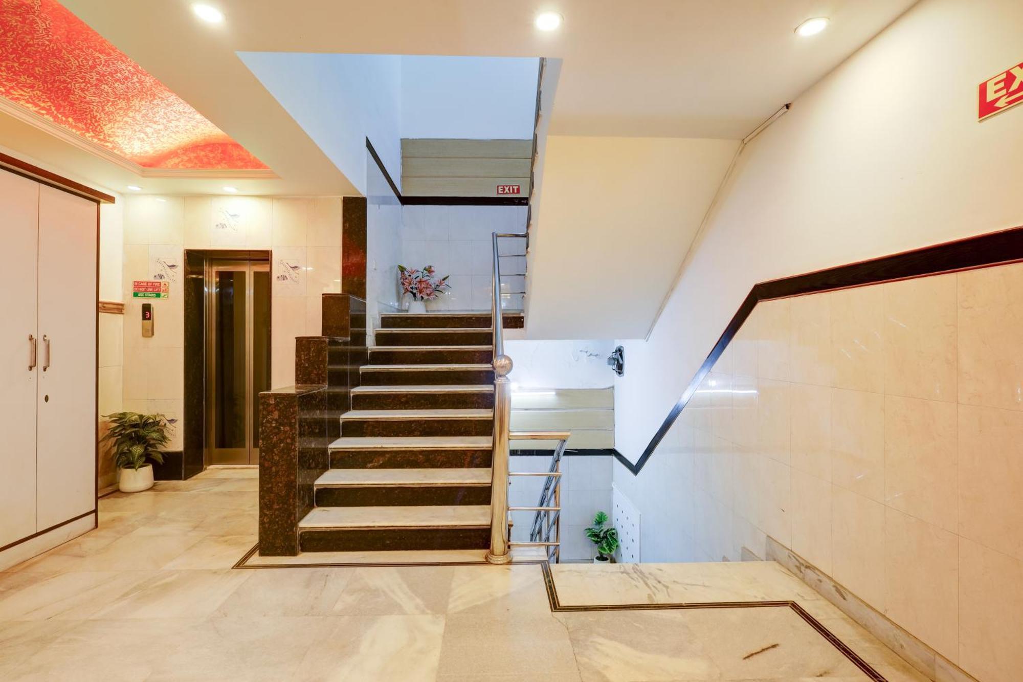 The Hindustan International - Traveller'S Choice Award 2025 Best Of Best Winning Hotel New Delhi Bagian luar foto