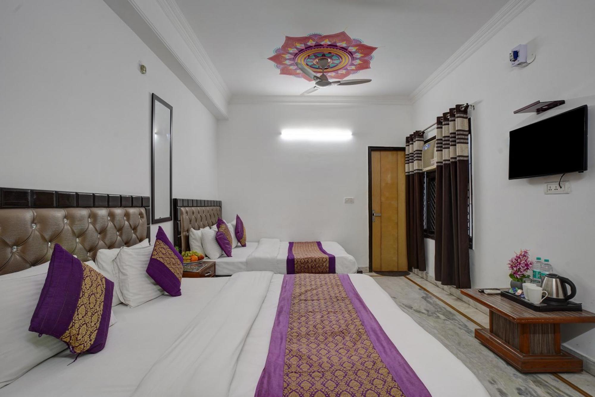 The Hindustan International - Traveller'S Choice Award 2025 Best Of Best Winning Hotel New Delhi Bagian luar foto