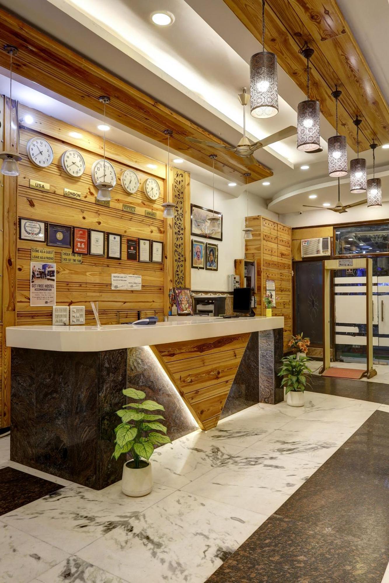 The Hindustan International - Traveller'S Choice Award 2025 Best Of Best Winning Hotel New Delhi Bagian luar foto